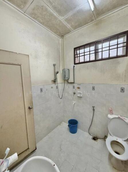 2-storey Terraced House for Sale in Johor Bahru (Johor) - Jessica Boey - Bathroom - PropertyGuru.com.my