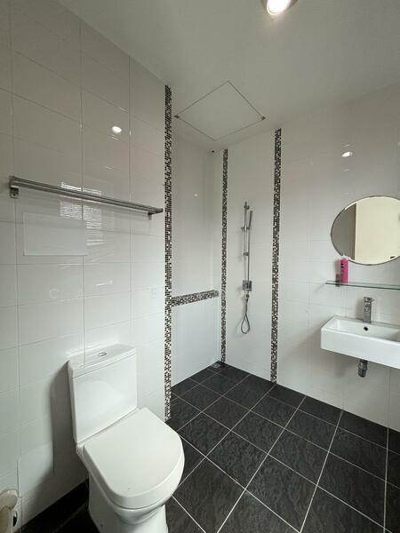 3-storey Terraced House for Rent in Tanjung Bungah (Penang) - Catherine Lee - Bathroom - PropertyGuru.com.my