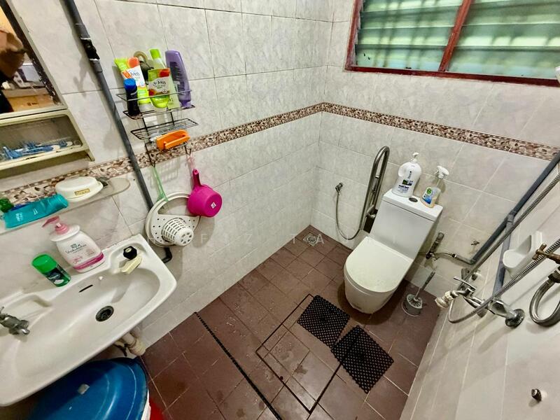 Taman Seputeh untuk Untuk Dijual - RM 1,150,000, Feb 2026 - Bathroom - PropertyGuru.com.my