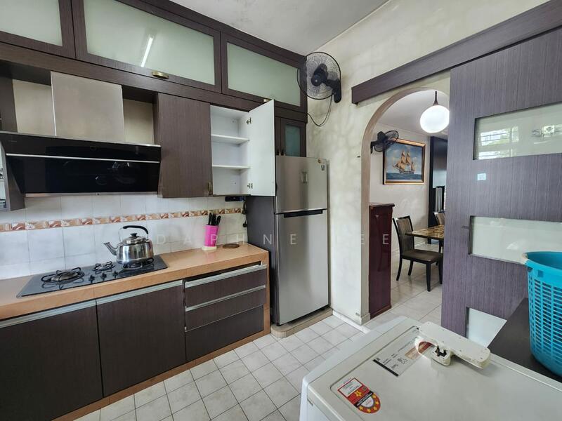 Terraced House for Rent in Taman Mount Austin (Tebrau) - Daphne Lee - Kitchen - PropertyGuru.com.my