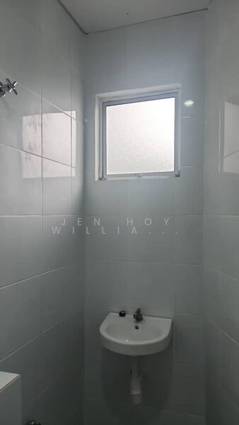 Shop for Rent in Kuala Lumpur (Kuala Lumpur) - Jen Hoy William Cheah - Bathroom - PropertyGuru.com.my