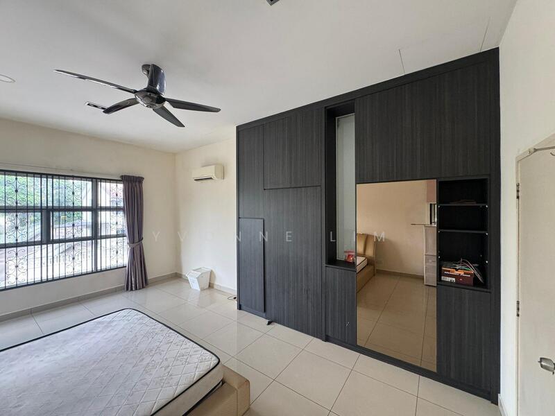 2-storey Terraced House for Sale in Taman Seri Austin (Tebrau) - Yvonne Lim - Bedroom - PropertyGuru.com.my