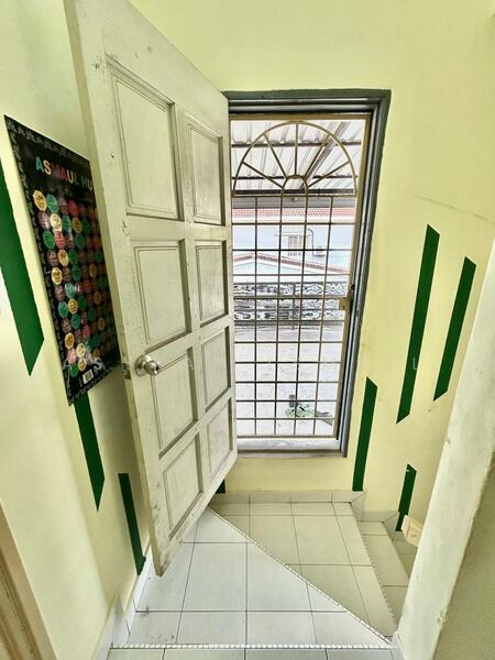 2-storey Terraced House for Sale in Bandar Puncak Alam (Puncak Alam) - Asyraf Ismail - Entrance - PropertyGuru.com.my