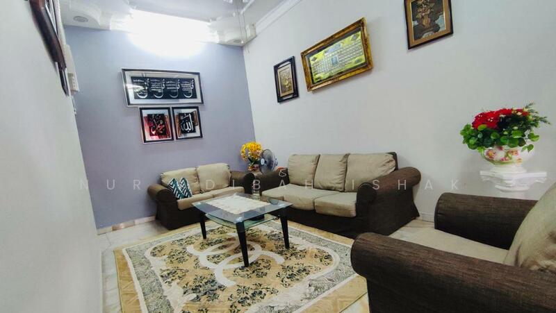 Terraced House for Sale in Klang (Selangor) - Nur Adibah Ishak - Living Room - PropertyGuru.com.my