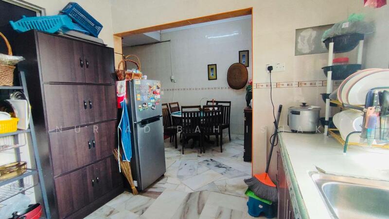 Terraced House for Sale in Klang (Selangor) - Nur Adibah Ishak - Kitchen - PropertyGuru.com.my