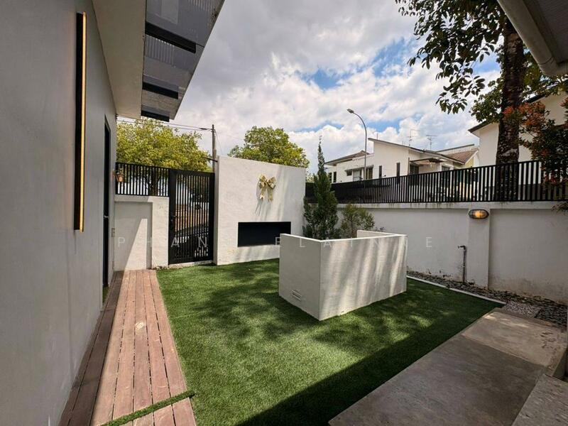 2-storey Terraced House for Sale in Setia Tropika (Johor Bahru) - Phang Elainne - Exterior - PropertyGuru.com.my