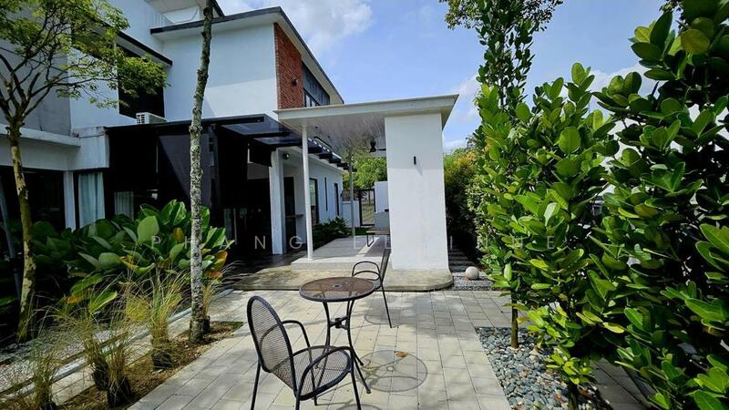 2-storey Terraced House for Sale in Setia Tropika (Johor Bahru) - Phang Elainne - Exterior - PropertyGuru.com.my