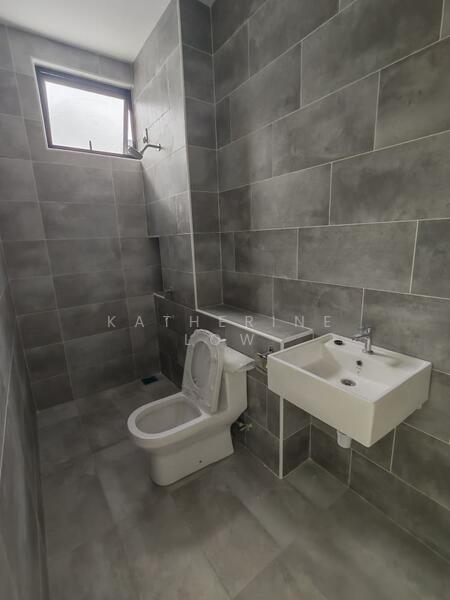 Cluster House for Sale in Iskandar Puteri (Nusajaya) (Johor) - Katherine Low - Bathroom - PropertyGuru.com.my