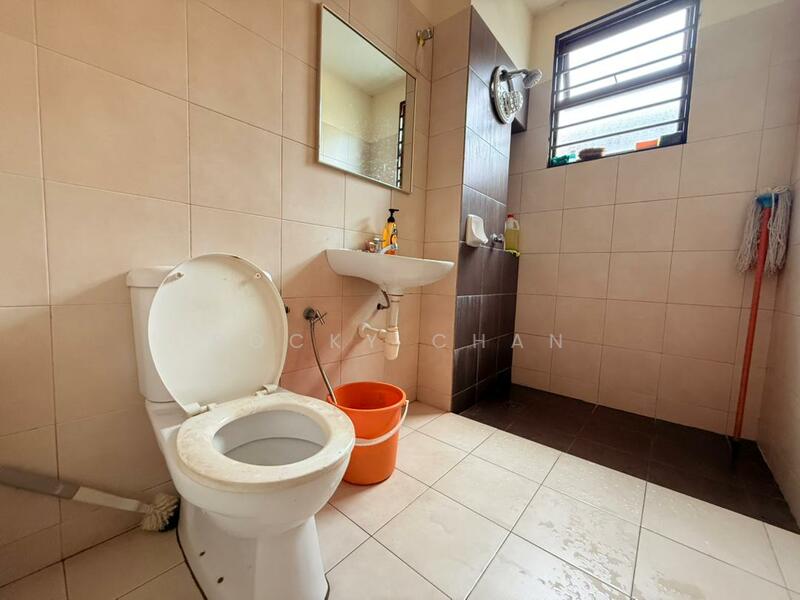 Garden Heights untuk Untuk Dijual - RM 540,000, Mac 2026 - Bathroom - PropertyGuru.com.my
