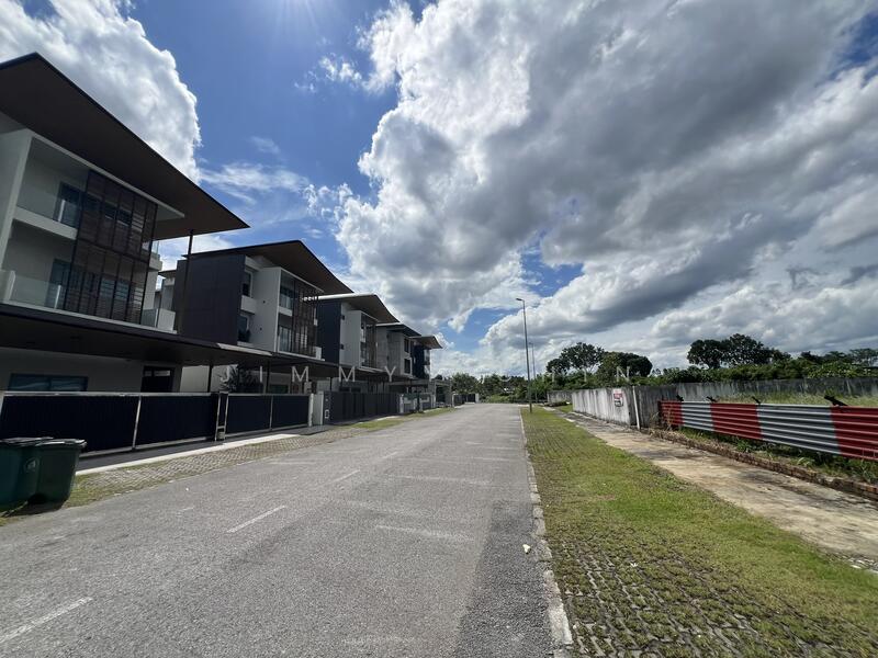 Bungalow for Sale in Windsor Estate (Kuching) - Jimmyy Chin - PropertyGuru.com.my