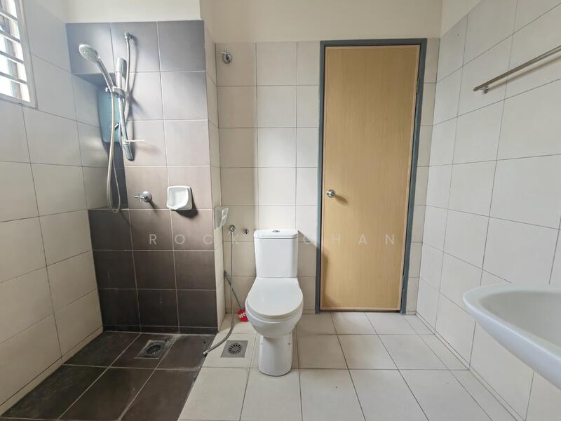 Garden Heights untuk Untuk Dijual - RM 540,000, Mac 2026 - Bathroom - PropertyGuru.com.my