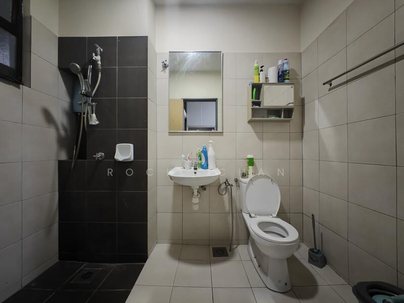 Garden Heights untuk Untuk Dijual - RM 540,000, Mac 2026 - Bathroom - PropertyGuru.com.my