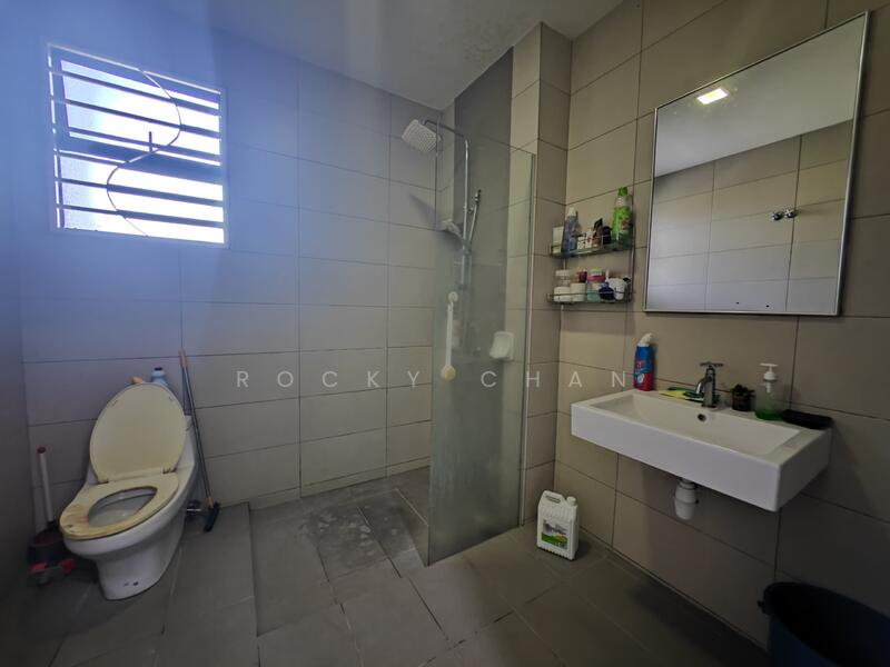 Garden Heights untuk Untuk Dijual - RM 540,000, Mac 2026 - Bathroom - PropertyGuru.com.my