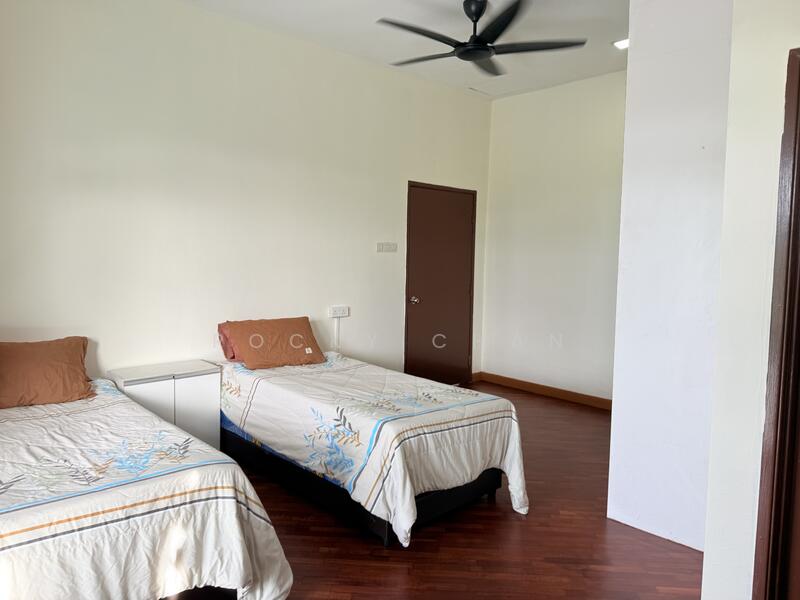 Bungalow for Sale in Rawang (Selangor) - Rocky Chan - Bedroom - PropertyGuru.com.my