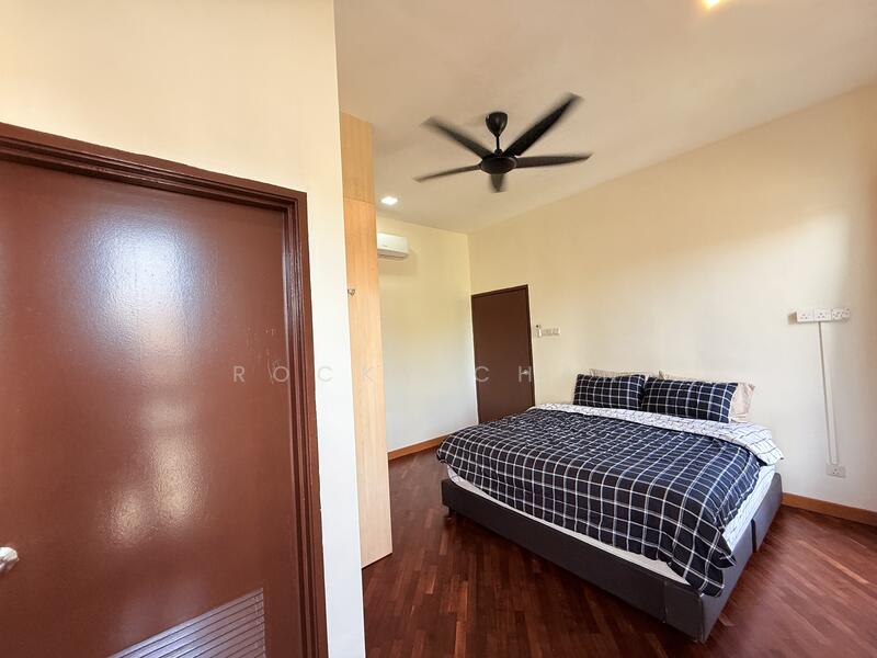 Bungalow for Sale in Rawang (Selangor) - Rocky Chan - Bedroom - PropertyGuru.com.my