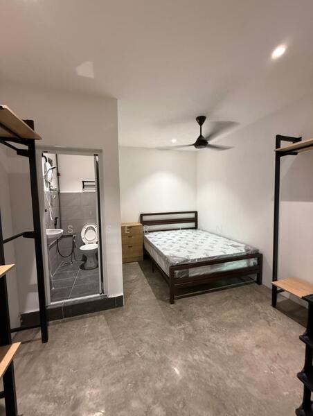 Shop / Office for Sale in Bandar Baru Permas Jaya (Permas Jaya) - SASER TAN. - Bedroom - PropertyGuru.com.my