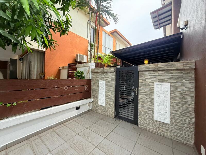 Semi-Detached House for Sale in Rawang (Selangor) - Rocky Chan - Exterior - PropertyGuru.com.my