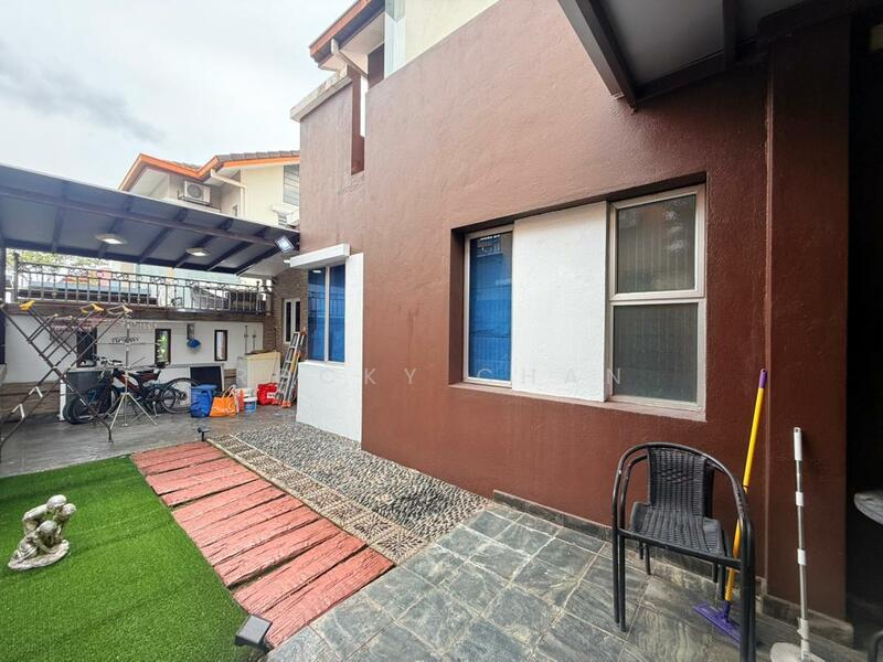 Semi-Detached House for Sale in Rawang (Selangor) - Rocky Chan - Exterior - PropertyGuru.com.my