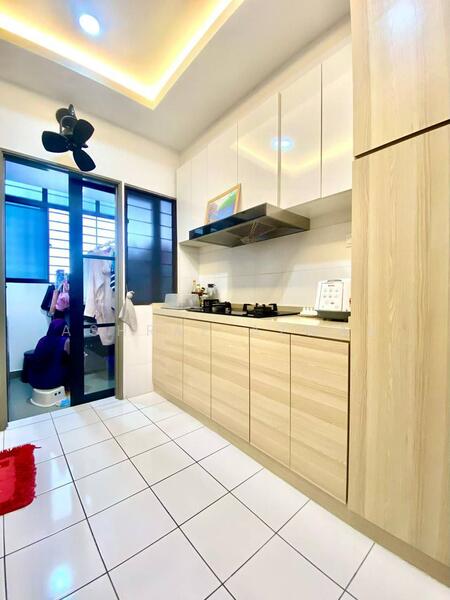 Service Residence for Sale at RESIDENSI PR1MA@KAJANG - Ashraf Azwan - Kitchen - PropertyGuru.com.my