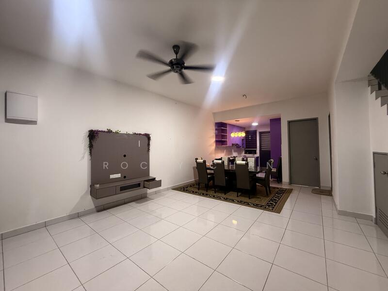 Terraced House for Sale in Rawang (Selangor) - Rocky Chan - Living Room - PropertyGuru.com.my