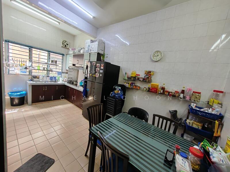 U8, Taman Bukit Jelutong untuk Untuk Dijual - RM 890,000, Mac 2026 - Kitchen - PropertyGuru.com.my