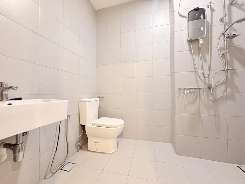 2-storey Terraced House for Sale in Bandar Country Homes (Rawang) - Rocky Chan - Bathroom - PropertyGuru.com.my