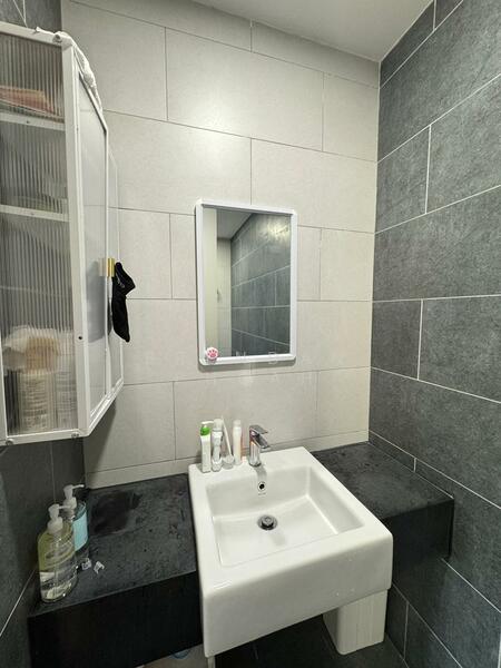 Service Residence for Sale at Paisley @ Tropicana Metropark - Brendan Phuah - Bathroom - PropertyGuru.com.my