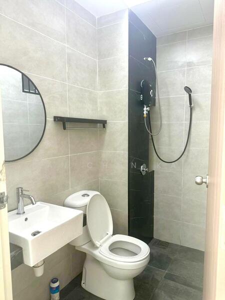 Condominium for Rent at QuayWest Residence - Gan Chun Kai - Bathroom - PropertyGuru.com.my