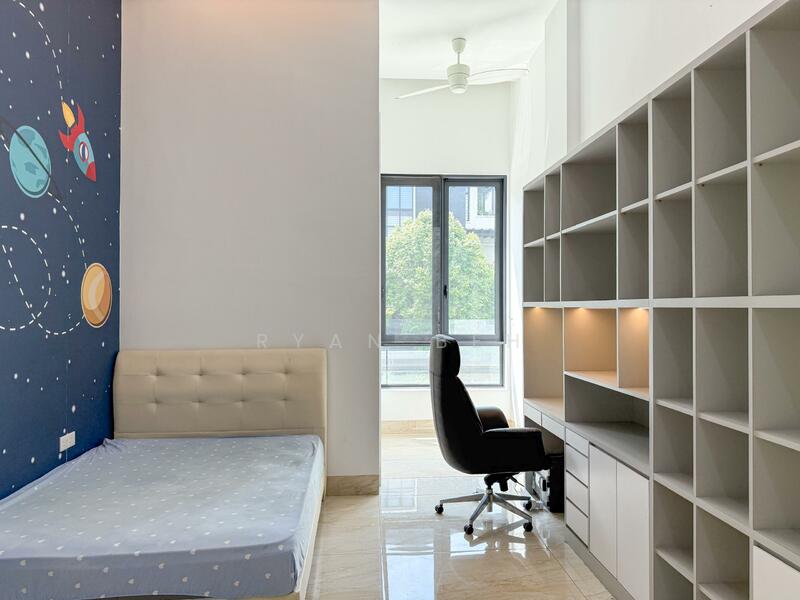 Bungalow for Sale in Country Heights Damansara (Kuala Lumpur) - Ryan Beh - Bedroom - PropertyGuru.com.my