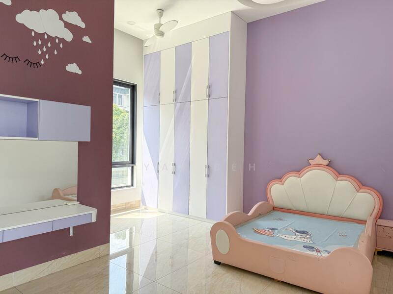 Bungalow for Sale in Country Heights Damansara (Kuala Lumpur) - Ryan Beh - Bedroom - PropertyGuru.com.my