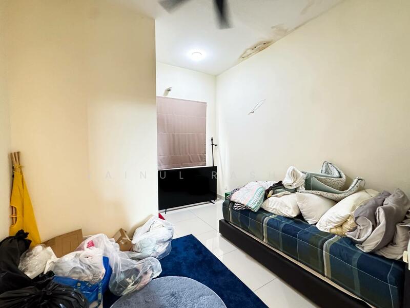 2-storey Terraced House for Sale in Telok Panglima Garang (Selangor) - Zainul Rashid - Bedroom - PropertyGuru.com.my