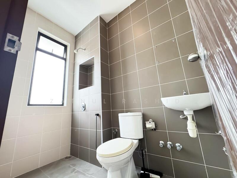 2-storey Terraced House for Sale in Telok Panglima Garang (Selangor) - Zainul Rashid - Bathroom - PropertyGuru.com.my