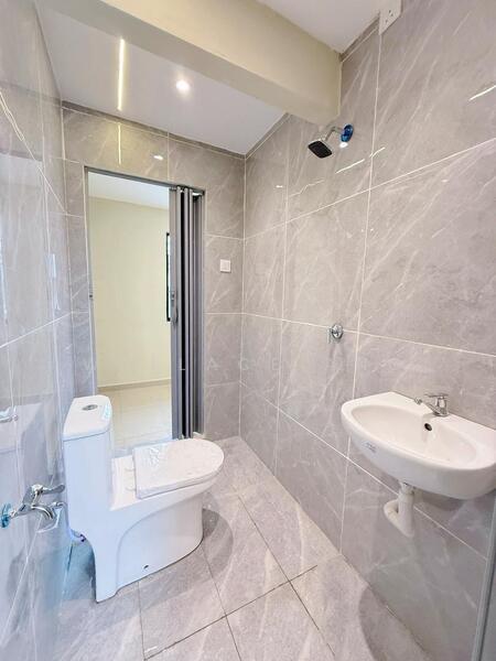 2-storey Terraced House for Sale in Bandar Seri Alam (Masai) - Wallace Ang - Bathroom - PropertyGuru.com.my