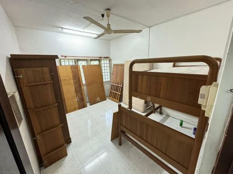 Semi-Detached House for Sale in Taman Pelangi (Johor Bahru) - Alan Ler - Bedroom - PropertyGuru.com.my