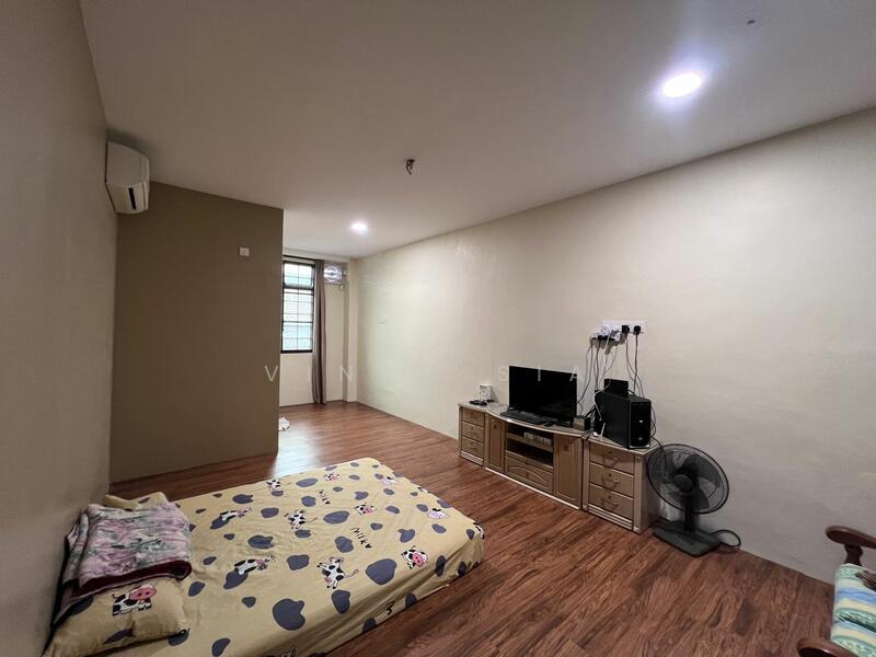 2-storey Terraced House for Sale in Taman Kulai Utama (Kulai) - Vincy Sia - Bedroom - PropertyGuru.com.my