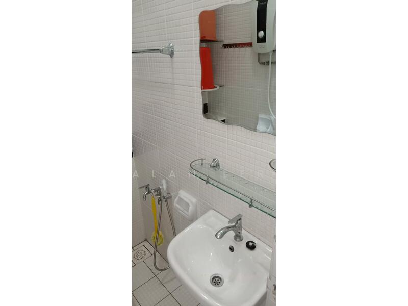 Service Residence for Sale at The Sky Executive Suites - Alan Ler - Bathroom - PropertyGuru.com.my