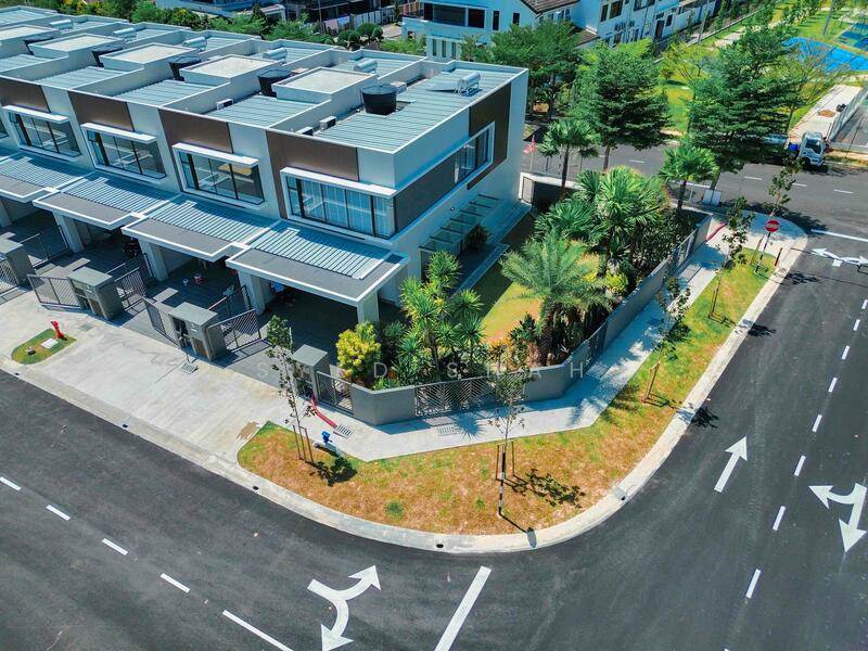 Rumah Teres 2 Tingkat untuk Dijual di Sungai Long (Bandar Sungai Long) - Syed Shah - Exterior - PropertyGuru.com.my