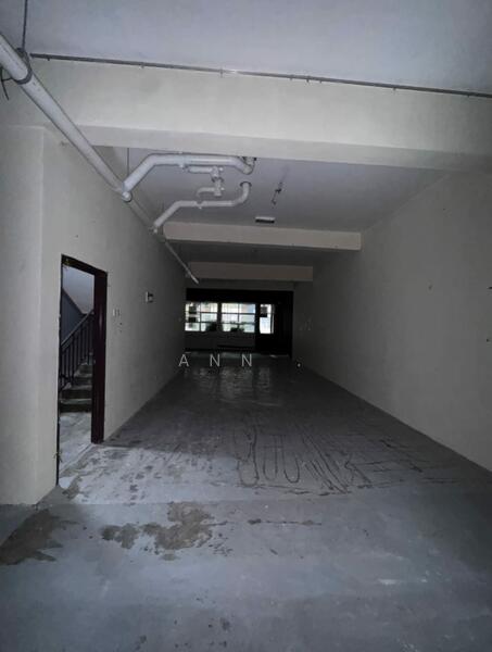 Shop for Sale in Bandar Baru Permas Jaya (Permas Jaya) - Ann . - Interior - PropertyGuru.com.my