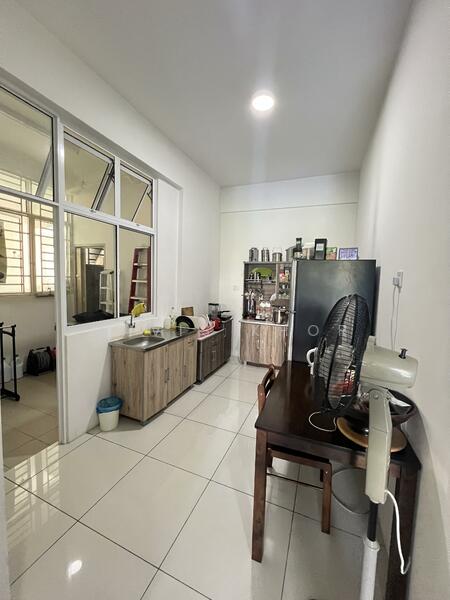 Condominium for Sale at Sierra East - Mavis Khor - Kitchen - PropertyGuru.com.my