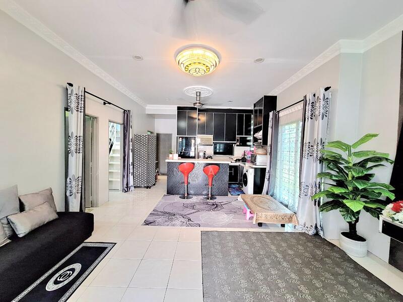 Semi-Detached House for Sale in Banting (Selangor) - Azman Ahmad - Living Room - PropertyGuru.com.my