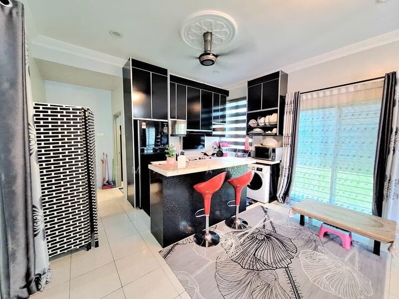 Semi-Detached House for Sale in Banting (Selangor) - Azman Ahmad - Kitchen - PropertyGuru.com.my