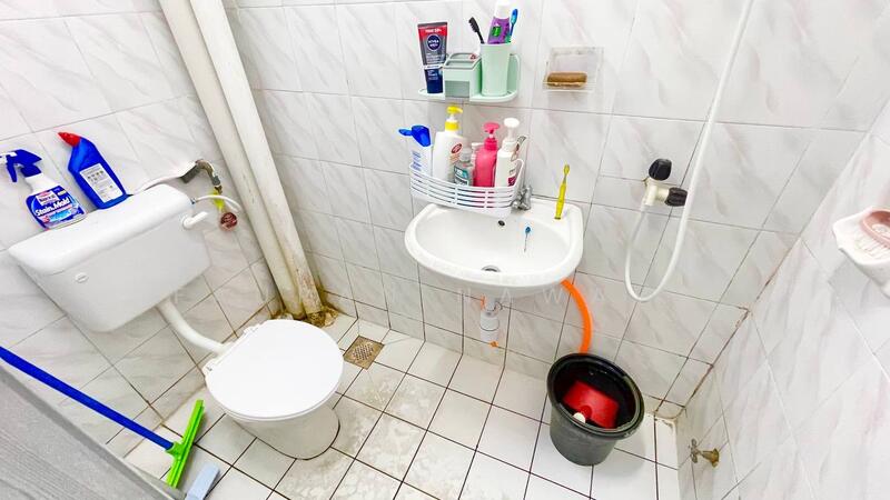 Apartment for Sale at Cheras Utama - Fauran Nawawi - Bathroom - PropertyGuru.com.my