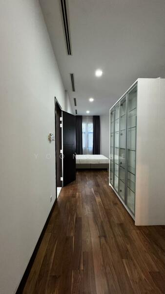 Bungalow for Sale in Hartamas Heights (Batu) - Yoong CF - Corridor - PropertyGuru.com.my