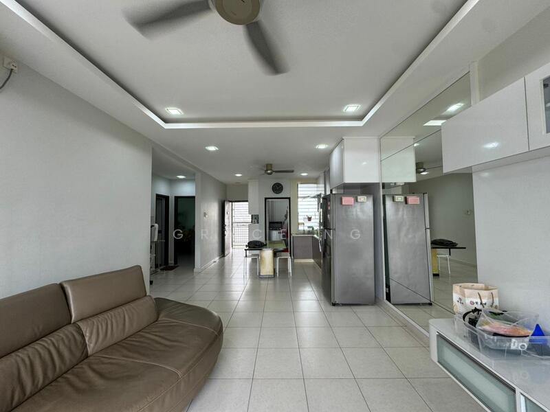 Service Residence for Sale at SuriaMas Suites - Grace Ng - Living Room - PropertyGuru.com.my