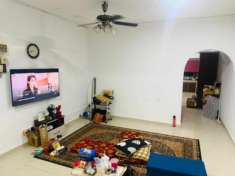 2-storey Terraced House for Sale in Gombak (Kuala Lumpur) - Aaron Ong - Living Room - PropertyGuru.com.my