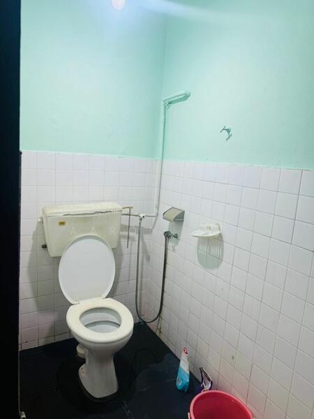 2-storey Terraced House for Sale in Gombak (Kuala Lumpur) - Aaron Ong - Bathroom - PropertyGuru.com.my