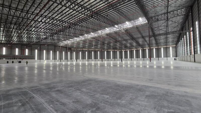 Warehouse for Rent in Seksyen U10 (Shah Alam) - Zackinn Hoi - Interior - PropertyGuru.com.my