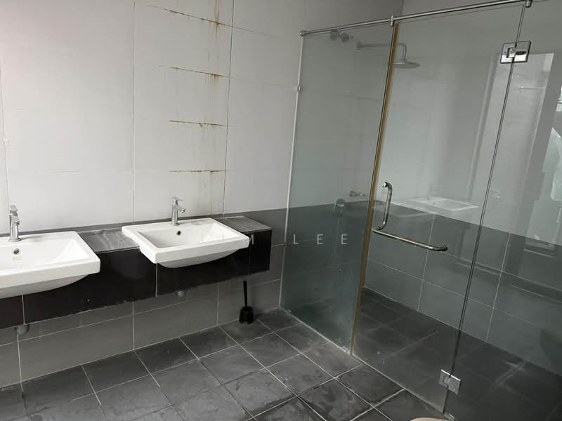 3-storey Terraced House for Sale in Batu Caves (Selangor) - Jim Lee - Bathroom - PropertyGuru.com.my