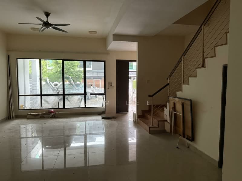 3-storey Terraced House for Sale in Batu Caves (Selangor) - Jim Lee - Living Room - PropertyGuru.com.my