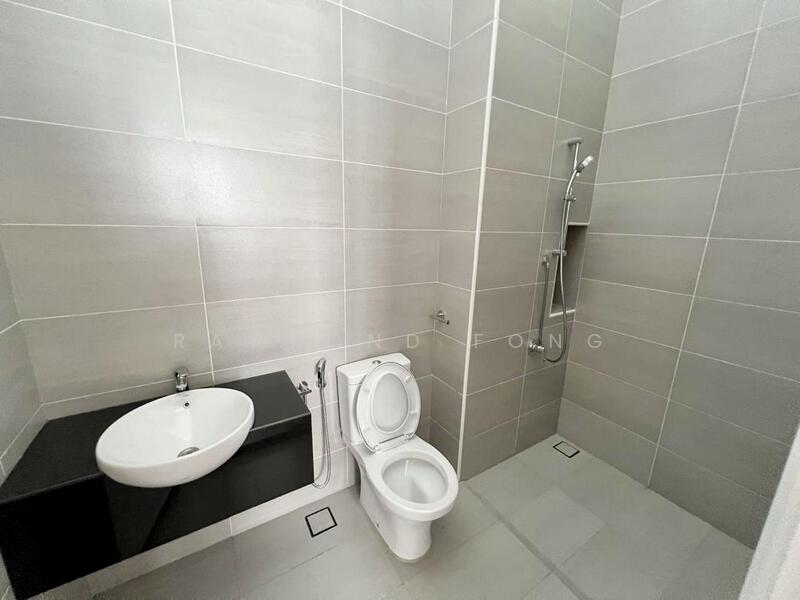 Semi-Detached House for Sale in Taman Ekoflora (Johor Bahru) - Raymond Fong - Bathroom - PropertyGuru.com.my